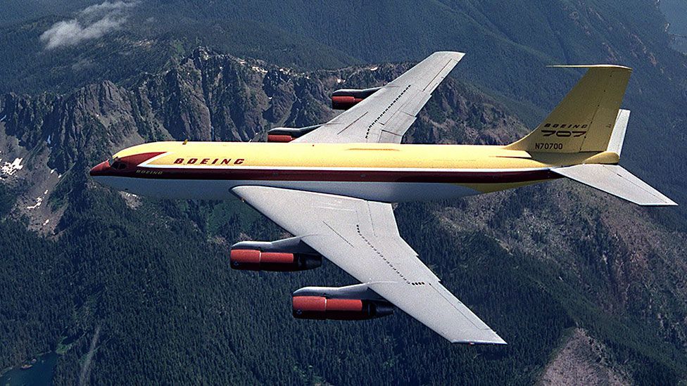 Boeing 707: Modern Commercial Aviation Successfully Takes Flight